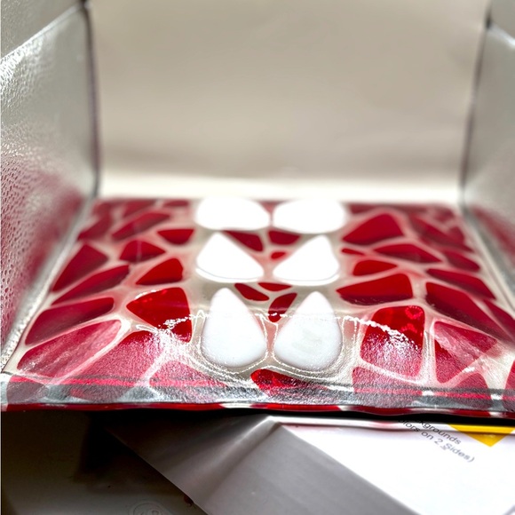 Red & white fused art glass plate. 9x9 - Picture 7 of 9